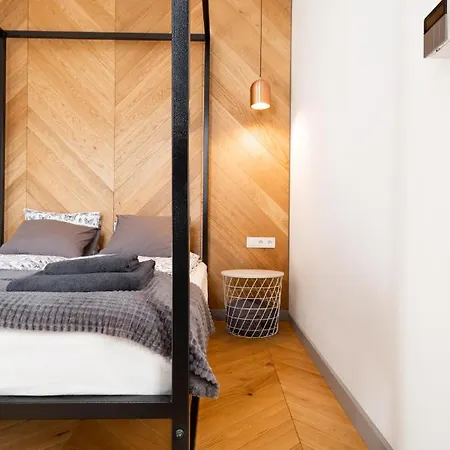 Central Apartamenty * Jelenia Góra