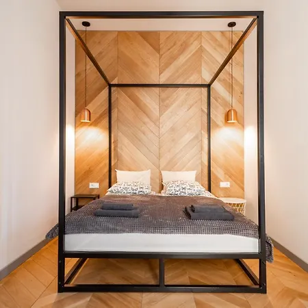 Central Apartamenty *