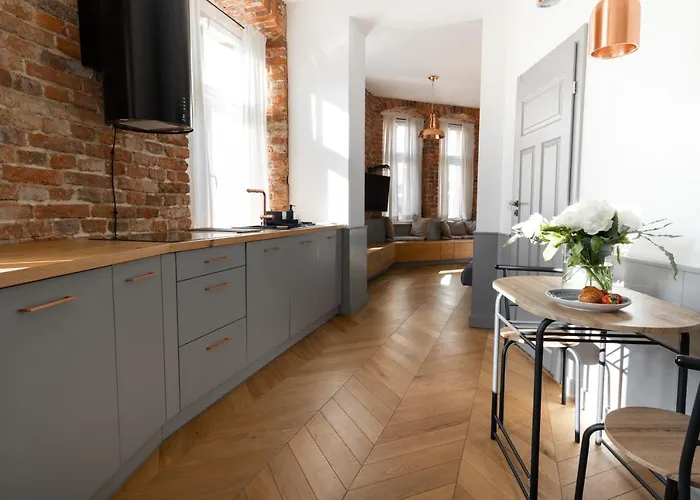 Central Apartamenty * Jelenia Góra