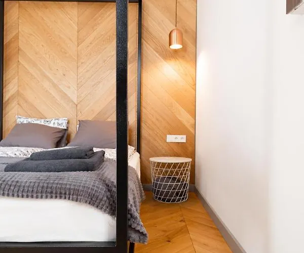 Central Apartamenty * Jelenia Gora